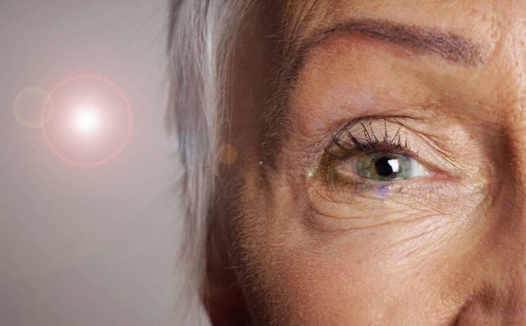  O que é degeneração macular relacionada à idade? Quais os sinais? Como tratar?